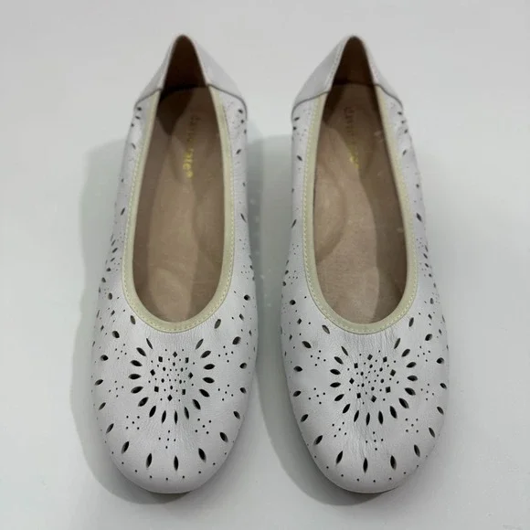 David Tate Proud White Leather Nubuck Slip On Pumps Block Heels Shoes 9.5WW - Picture 3 of 8